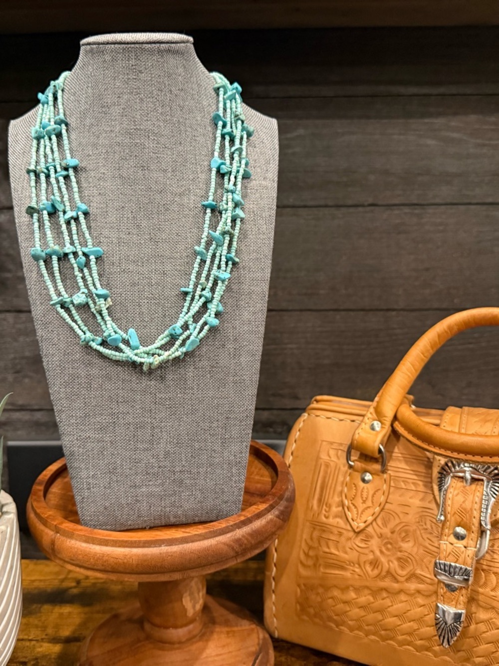 SOLD!!!!!







Turquoise Multi-Strand Beaded Necklace